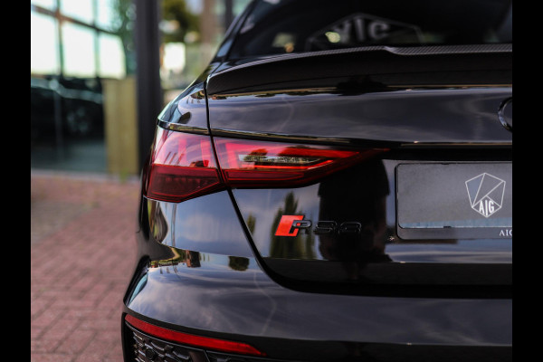 Audi RS 3 Limousine 2.5 TFSI A3 quattro | Keramisch | Carbon | Keyless | B&O | Pano