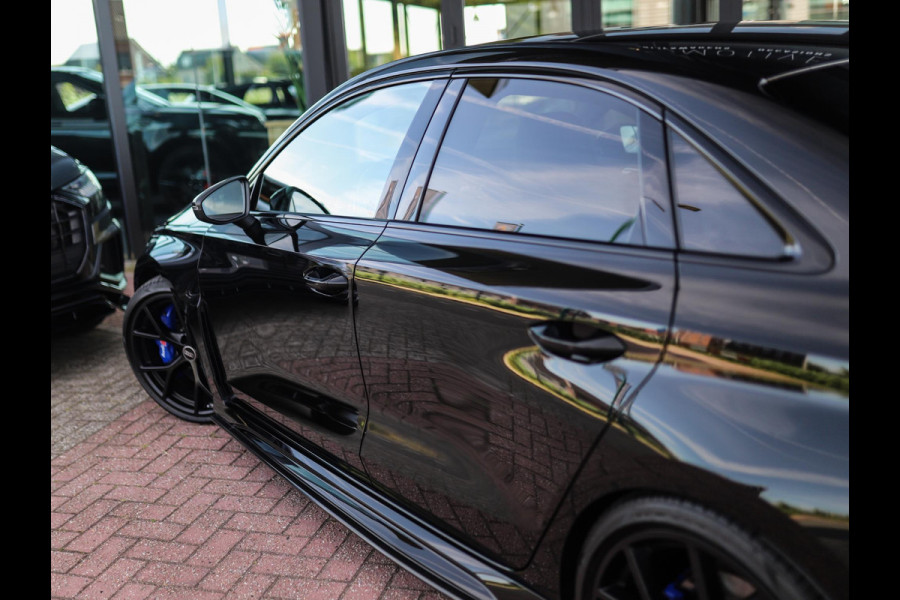 Audi RS 3 Limousine 2.5 TFSI A3 quattro | Keramisch | Carbon | Keyless | B&O | Pano