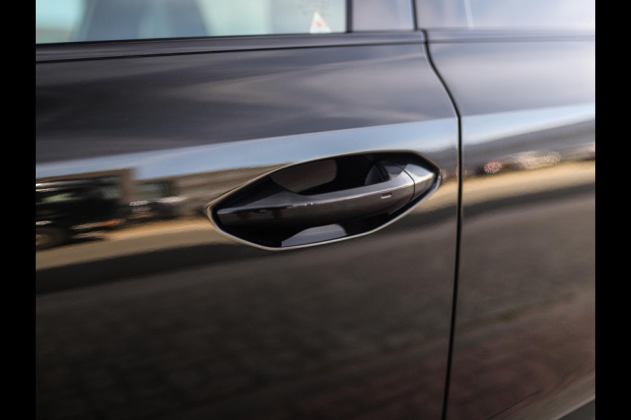 Audi RS 3 Limousine 2.5 TFSI A3 quattro | Keramisch | Carbon | Keyless | B&O | Pano