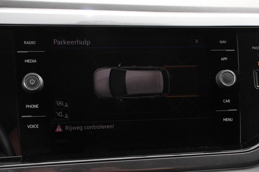 Volkswagen Polo 1.0 TSI Style Automaat Navigatie Apple Carplay/Android Auto Climate Control Led Lichtmetalen Velgen Extra getint glas