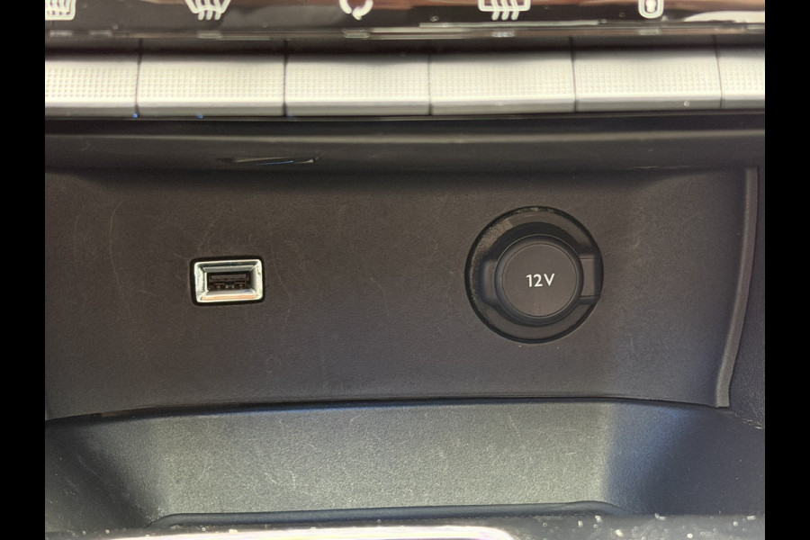 Peugeot 3008 1.6 HYbrid4 300 GT | Camera 360 | kantel schuifdak | Apple carplay/Android Auto | Stoelverwarming