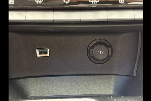 Peugeot 3008 1.6 HYbrid4 300 GT | Camera 360 | kantel schuifdak | Apple carplay/Android Auto | Stoelverwarming