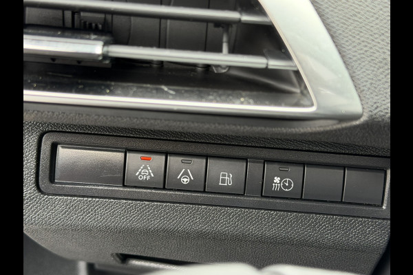 Peugeot 3008 1.6 HYbrid4 300 GT | Camera 360 | kantel schuifdak | Apple carplay/Android Auto | Stoelverwarming