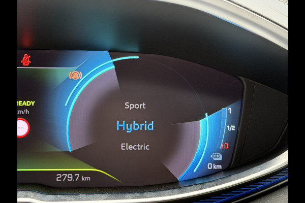 Peugeot 3008 1.6 HYbrid4 300 GT | Camera 360 | kantel schuifdak | Apple carplay/Android Auto | Stoelverwarming