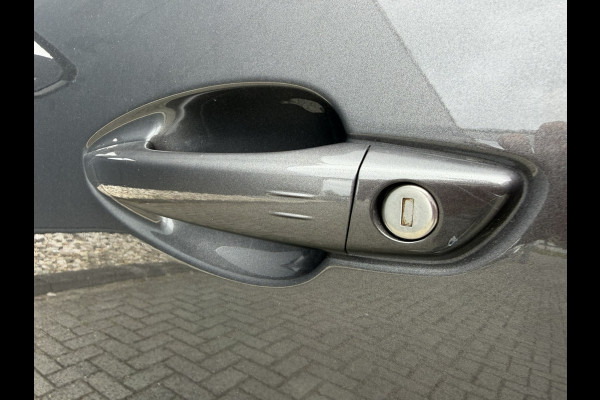 Peugeot 3008 1.6 HYbrid4 300 GT | Camera 360 | kantel schuifdak | Apple carplay/Android Auto | Stoelverwarming