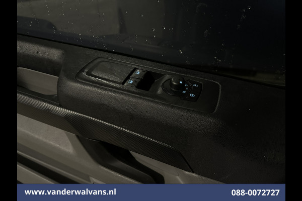 Ford Transit Custom 2.0 TDCI 111pk L1H1 Euro6 Airco | Camera | Apple Carplay | LED | Cruisecontrol Android Auto, Verwarmde voorruit, Parkeersensoren, Bijrijdersbank