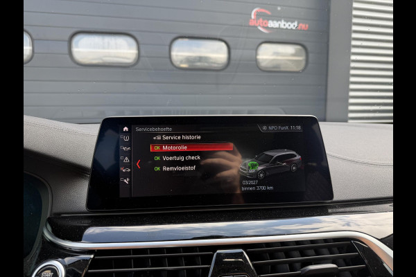 BMW 5 Serie Touring 520i Corporate Lease High Executive | Panoramadak | Camera | DAB | Elektrische Achterklep |