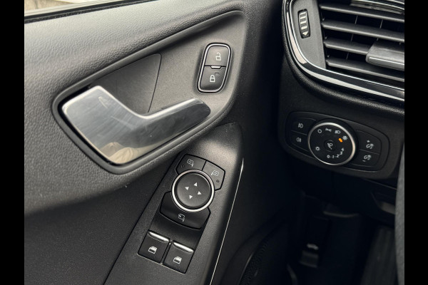 Ford Fiesta 1.0 EcoBoost Titanium NL-AUTO | CAMERA | NAVI | CARPLAY
