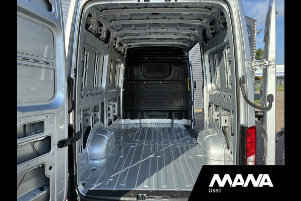 Volkswagen Crafter 35 2.0 TDI L3H3 177pk Automaat LED Standkachel Carplay Airco