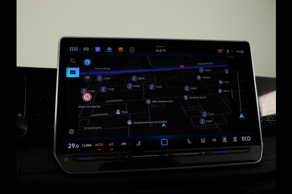 Volkswagen Tiguan 1.5 eHybrid R-Line Edition 272 pk Automaat (DSG) | Verlengde garantie | Navigatie | Panoramadak | Trekhaak (wegklapbaar) | Parkeersensoren (Park assist) | Rondomzicht camera | Matrix LED koplampen | R-Line |