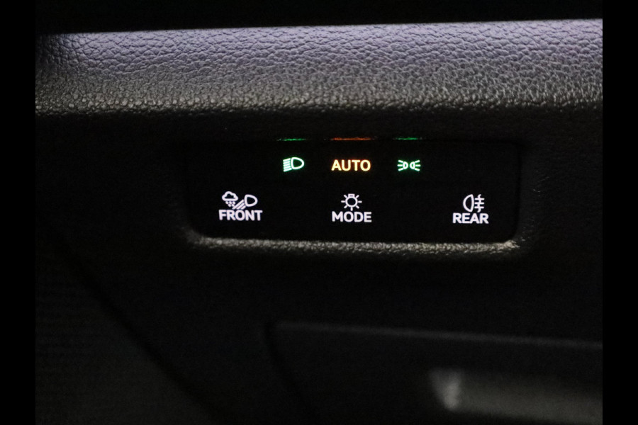 Volkswagen Tiguan 1.5 eHybrid R-Line Edition 272 pk Automaat (DSG) | Verlengde garantie | Navigatie | Panoramadak | Trekhaak (wegklapbaar) | Parkeersensoren (Park assist) | Rondomzicht camera | Matrix LED koplampen | R-Line |