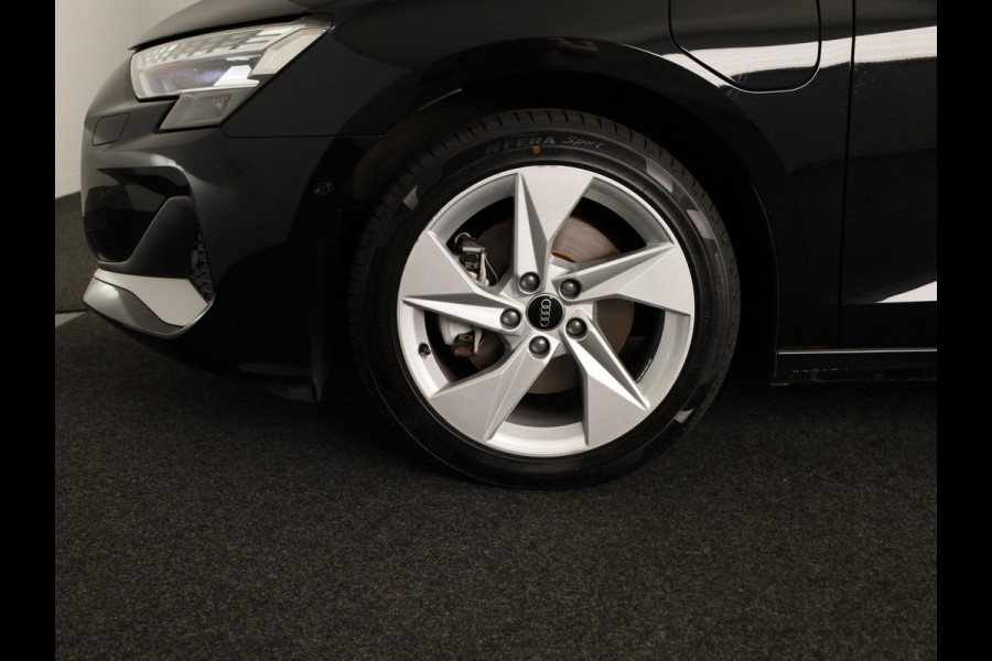 Audi A3 Sportback 40 TFSI e Advanced edition 204 pk S-tronic | Verlengde garantie | Navigatie | Parkeersensoren (Park assist)  | Achteruitrijcamera | Adaptieve cruise control |