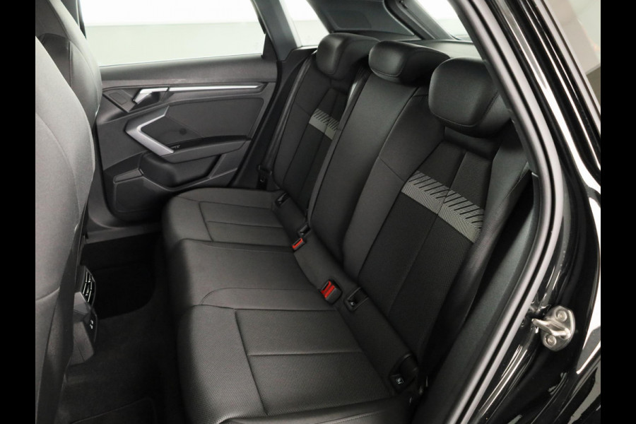 Audi A3 Sportback 40 TFSI e Advanced edition 204 pk S-tronic | Verlengde garantie | Navigatie | Parkeersensoren (Park assist)  | Achteruitrijcamera | Adaptieve cruise control |