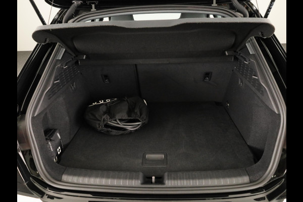 Audi A3 Sportback 40 TFSI e Advanced edition 204 pk S-tronic | Verlengde garantie | Navigatie | Parkeersensoren (Park assist)  | Achteruitrijcamera | Adaptieve cruise control |