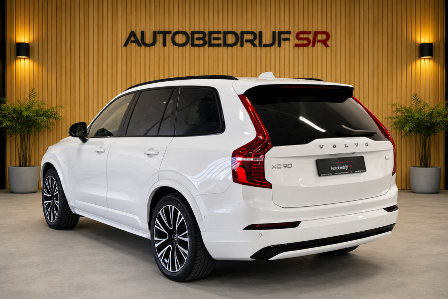Volvo XC90 2.0 T8 Recharge AWD Ultimate Dark Pano! Trekhaak! 360'Cam! Luchtvering!