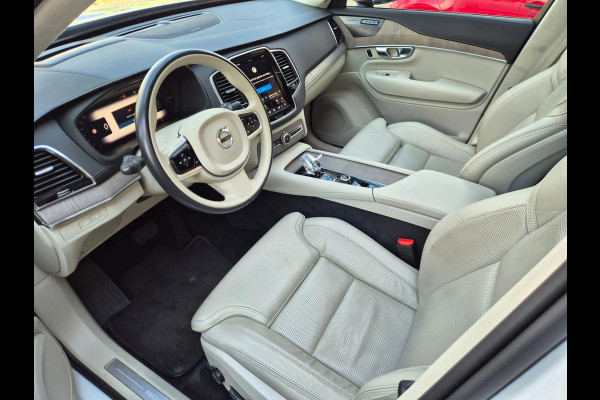 Volvo XC90 2.0 T8 Recharge AWD Ultimate Dark Pano! Trekhaak! 360'Cam! Luchtvering!