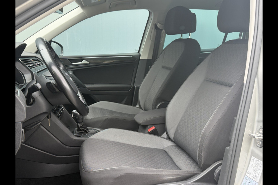 Volkswagen Tiguan BWJ 2020 | 1.5TS 150PK I ACT Highline AUTOMAAT | TREKHAAK | CLIMA | NAVI | PRICAY GLASS | PDC 2X | CARPLAY |
