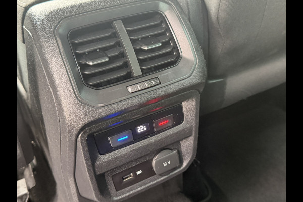Volkswagen Tiguan BWJ 2020 | 1.5TS 150PK I ACT Highline AUTOMAAT | TREKHAAK | CLIMA | NAVI | PRICAY GLASS | PDC 2X | CARPLAY |