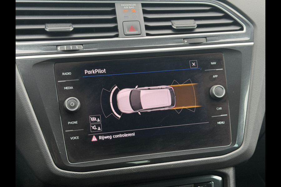 Volkswagen Tiguan BWJ 2020 | 1.5TS 150PK I ACT Highline AUTOMAAT | TREKHAAK | CLIMA | NAVI | PRICAY GLASS | PDC 2X | CARPLAY |