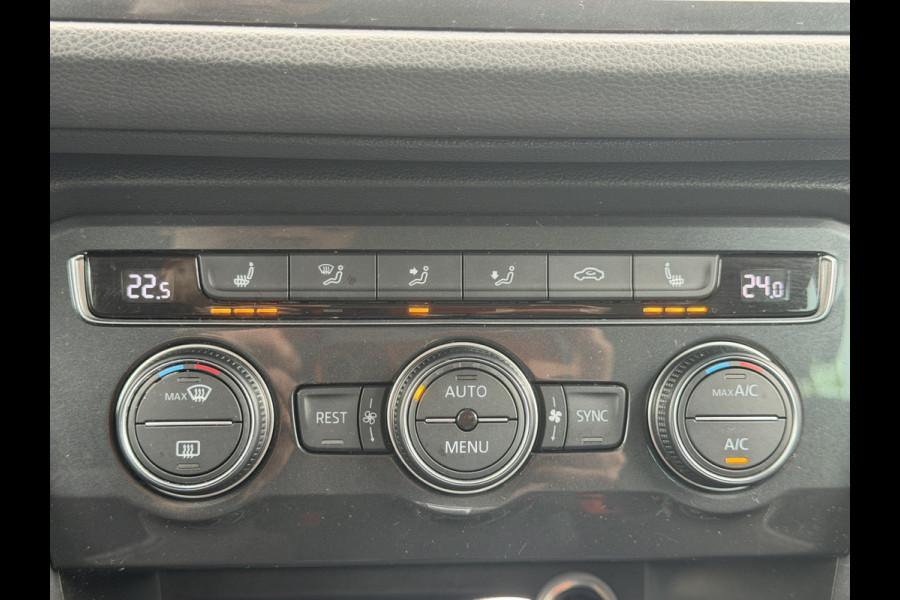 Volkswagen Tiguan BWJ 2020 | 1.5TS 150PK I ACT Highline AUTOMAAT | TREKHAAK | CLIMA | NAVI | PRICAY GLASS | PDC 2X | CARPLAY |