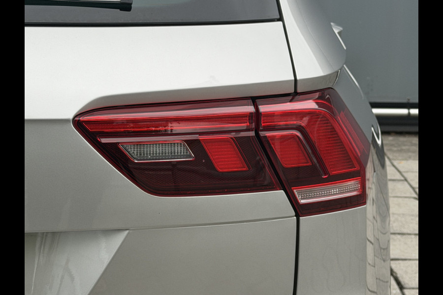 Volkswagen Tiguan BWJ 2020 | 1.5TS 150PK I ACT Highline AUTOMAAT | TREKHAAK | CLIMA | NAVI | PRICAY GLASS | PDC 2X | CARPLAY |