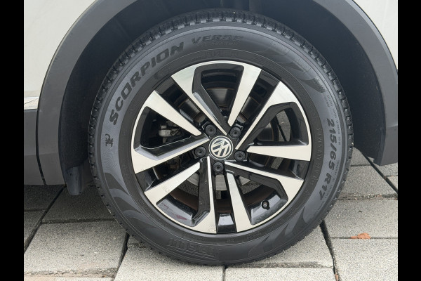 Volkswagen Tiguan BWJ 2020 | 1.5TS 150PK I ACT Highline AUTOMAAT | TREKHAAK | CLIMA | NAVI | PRICAY GLASS | PDC 2X | CARPLAY |