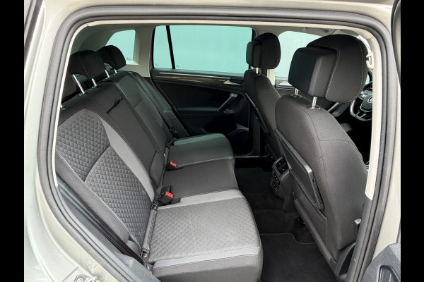 Volkswagen Tiguan BWJ 2020 | 1.5TS 150PK I ACT Highline AUTOMAAT | TREKHAAK | CLIMA | NAVI | PRICAY GLASS | PDC 2X | CARPLAY |