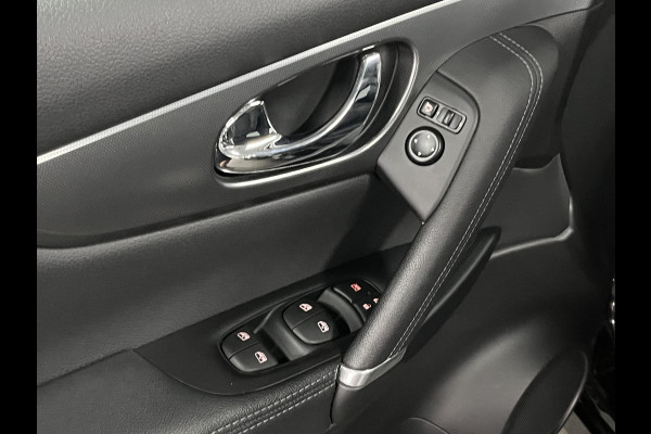 Nissan QASHQAI 1.3 DIG-T Tekna Trekhaak | Panorama dak | Adapt. cruise control | Stoelverwarming | Camera | Navigatie | Carplay | 360 camera