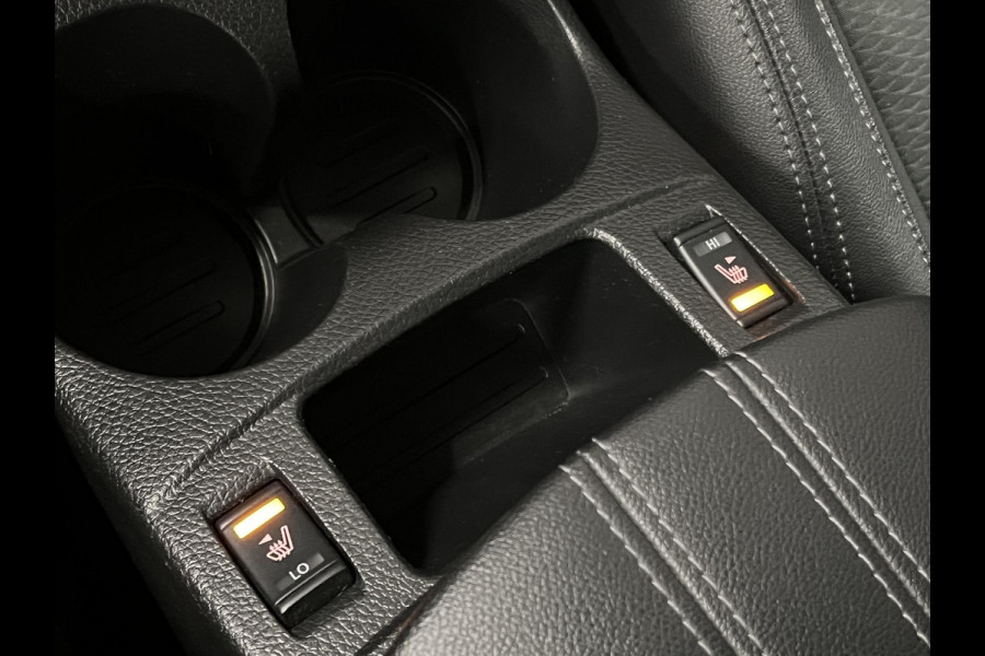 Nissan QASHQAI 1.3 DIG-T Tekna Trekhaak | Panorama dak | Adapt. cruise control | Stoelverwarming | Camera | Navigatie | Carplay | 360 camera
