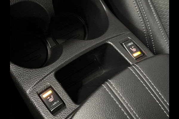 Nissan QASHQAI 1.3 DIG-T Tekna Trekhaak | Panorama dak | Adapt. cruise control | Stoelverwarming | Camera | Navigatie | Carplay | 360 camera