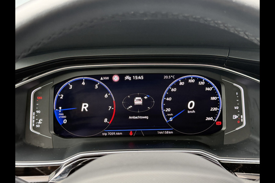 Volkswagen Taigo BWJ 2022 | 1.0 TSI R-Line Business AUTOMAAT | CAMERA A | VIRT. COCKPIT | PDC 2X | DONKER GLAS | 18'' LMV | CLIMA | NAVI |