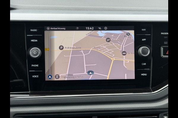 Volkswagen Taigo BWJ 2022 | 1.0 TSI R-Line Business AUTOMAAT | CAMERA A | VIRT. COCKPIT | PDC 2X | DONKER GLAS | 18'' LMV | CLIMA | NAVI |