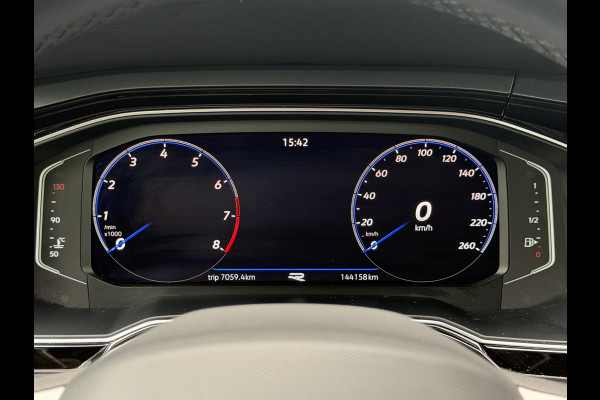 Volkswagen Taigo BWJ 2022 | 1.0 TSI R-Line Business AUTOMAAT | CAMERA A | VIRT. COCKPIT | PDC 2X | DONKER GLAS | 18'' LMV | CLIMA | NAVI |
