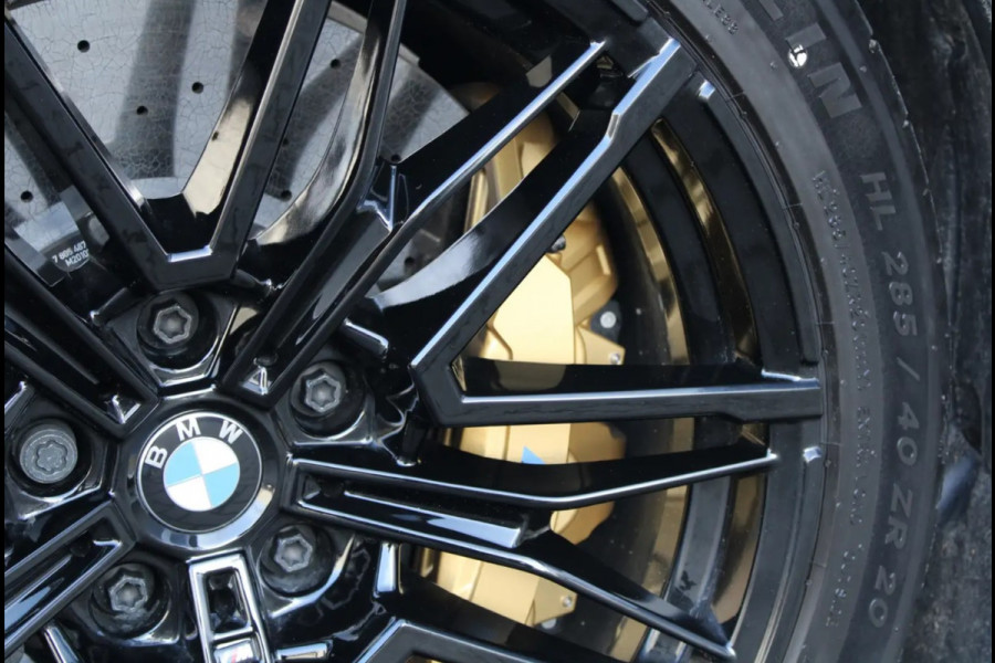 BMW M5 Touring | Kreidegrau Ind. | Ultimate Pack | Keramisch | Pano | Trekh | B&W | DA+