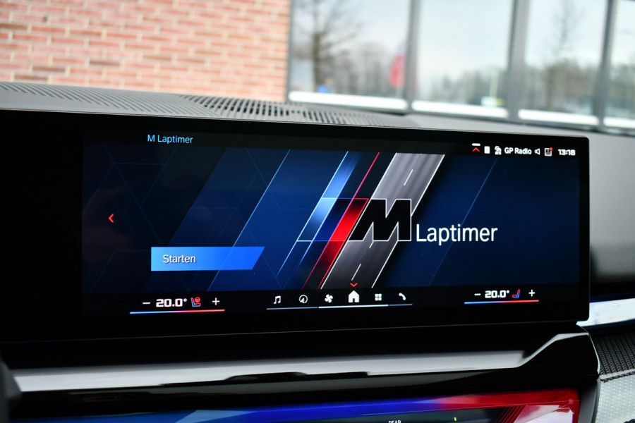 BMW M5 Touring | Kreidegrau Ind. | Ultimate Pack | Keramisch | Pano | Trekh | B&W | DA+