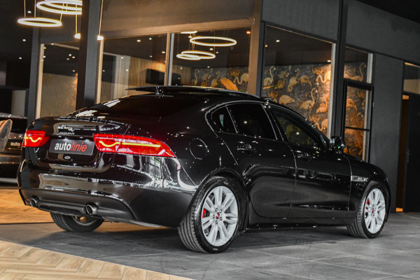 Jaguar XE 2.0 R-Sport, Panorama, Meridian, Leder, Memory, Camera, Carplay, Stuurverw.!