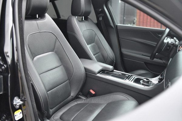 Jaguar XE 2.0 R-Sport, Panorama, Meridian, Leder, Memory, Camera, Carplay, Stuurverw.!