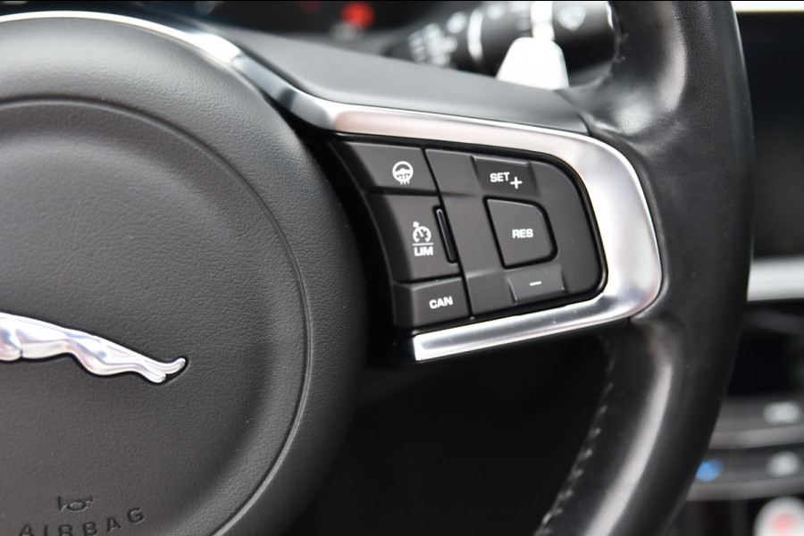 Jaguar XE 2.0 R-Sport, Panorama, Meridian, Leder, Memory, Camera, Carplay, Stuurverw.!