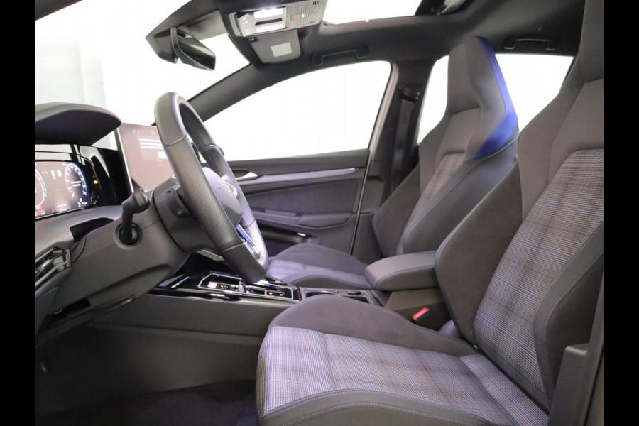 Volkswagen Golf 1.5 eHybrid GTE 272 PK DSG PHEV | Panorama dak | Head up Display | 18" LM velgen | 360 graden camera |