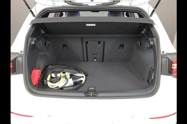 Volkswagen Golf 1.5 eHybrid GTE 272 PK DSG PHEV | Panorama dak | Head up Display | 18" LM velgen | 360 graden camera |