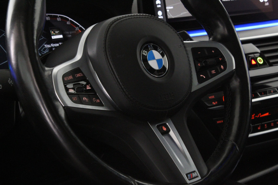 BMW 5 Serie Touring 530d xDrive M Sport > Pano.schuif/Head-up/19inch/Shadow-Line/Trekhaak