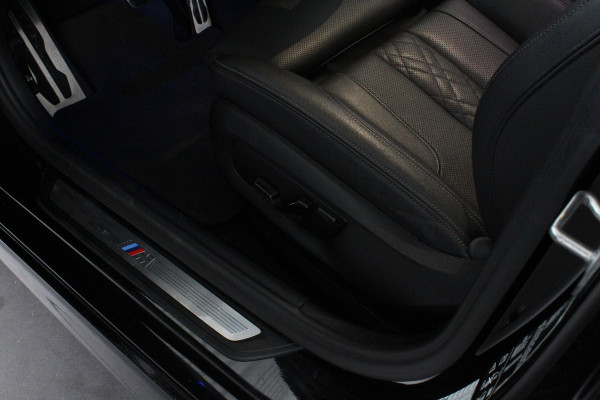 BMW 5 Serie Touring 530d xDrive M Sport > Pano.schuif/Head-up/19inch/Shadow-Line/Trekhaak