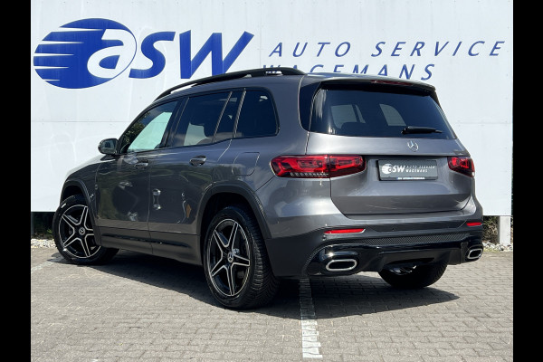 Mercedes-Benz Glb 200 AMG-Line | Trekhaak | Pano | Night Pakket | Widescreen | Sfeerverlichting