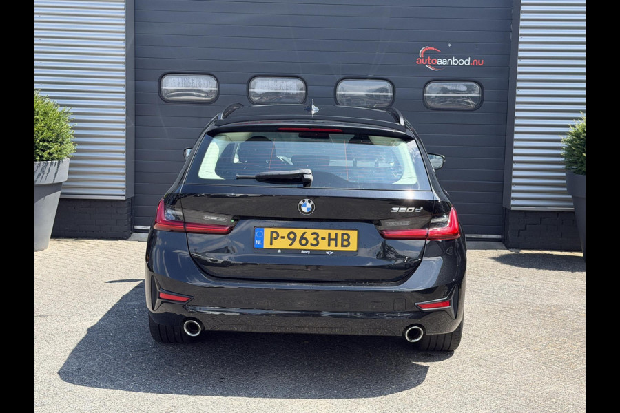 BMW 3 Serie Touring 320d High Executive Edition | Navigatie | Parkeersensoren | 18 Inch Lichtmetalen Velgen | Climate Control | Stoelverwarming |
