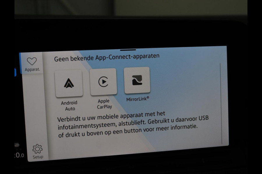 Volkswagen Golf 1.5 TSI Active Life | Trekhaak | Stoelverwarming | Carplay | Sfeerverlichting | Navigatie | Adaptive cruise | Parkeerhulp | Stuurverwarming | Bluetooth | Climate control