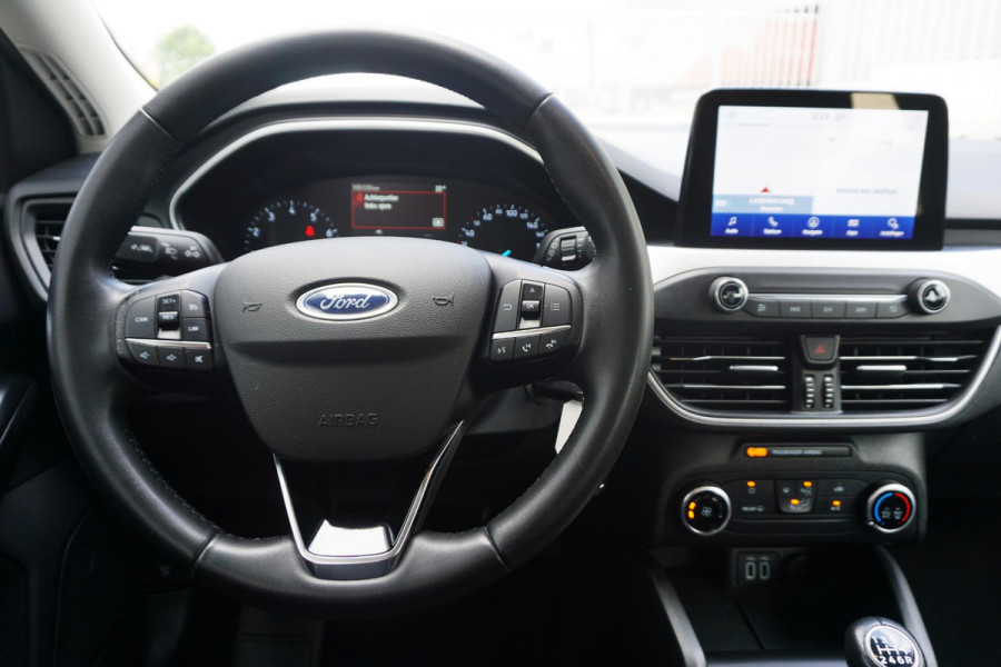Ford Focus 1.0 EcoB.125PK Hybrid Business/Camera/AppleCarplay /Navigatie.