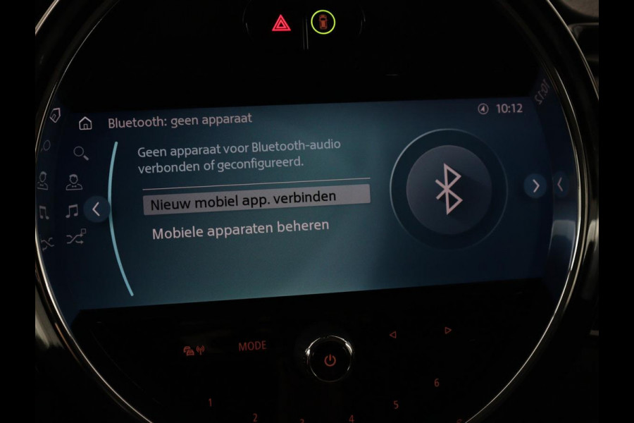 MINI Clubman 1.5 Cooper Business Edition | Automaat | Stoelverwarming | Carplay | Sportstoelen | Half leder | Full LED | Navigatie | Parkeerhulp | Climate control | Cruise control | Origineel NL