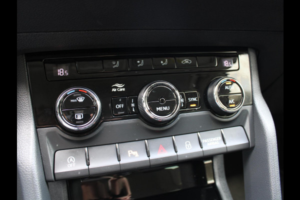 Škoda Karoq 1.0 TSI Clever Edition | APPLE CARPLAY / ANDROID AUTO | ACHTERUITRIJCAMERA | CRUISE CONTROL |