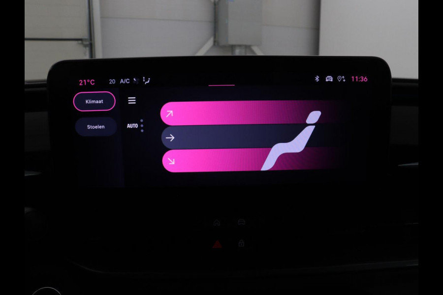 Fiat 600 1.2 Hybrid Urban | Stoelverwarming | 360 camera | Cruise control | Navigatie | Carplay | DAB | Climate control | Full LED | Park assist | Sfeerverlichting