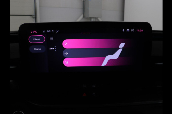 Fiat 600 1.2 Hybrid Urban | Stoelverwarming | 360 camera | Cruise control | Navigatie | Carplay | DAB | Climate control | Full LED | Park assist | Sfeerverlichting
